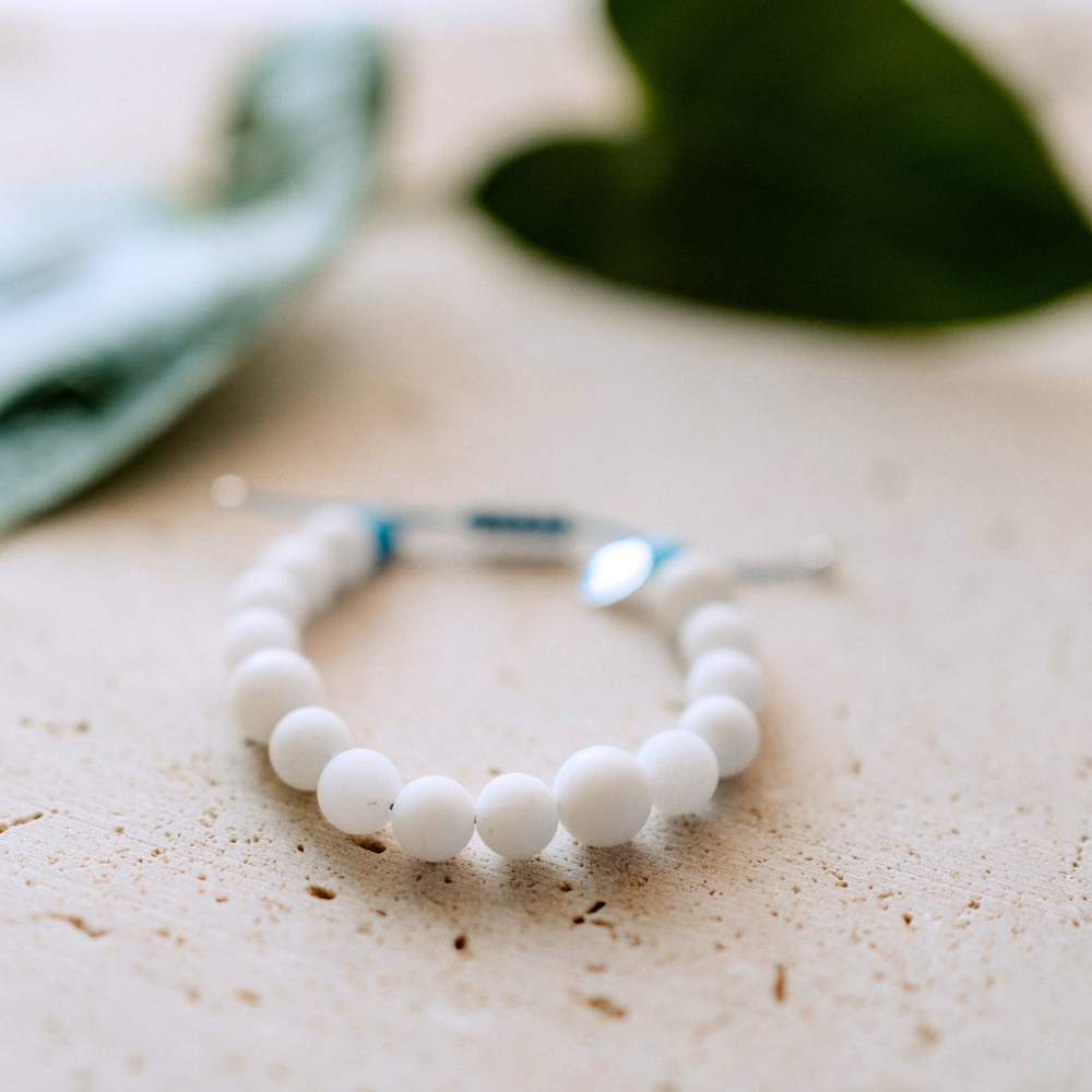 Armband ReMinder LIEBE & MITGEFÜHL | white