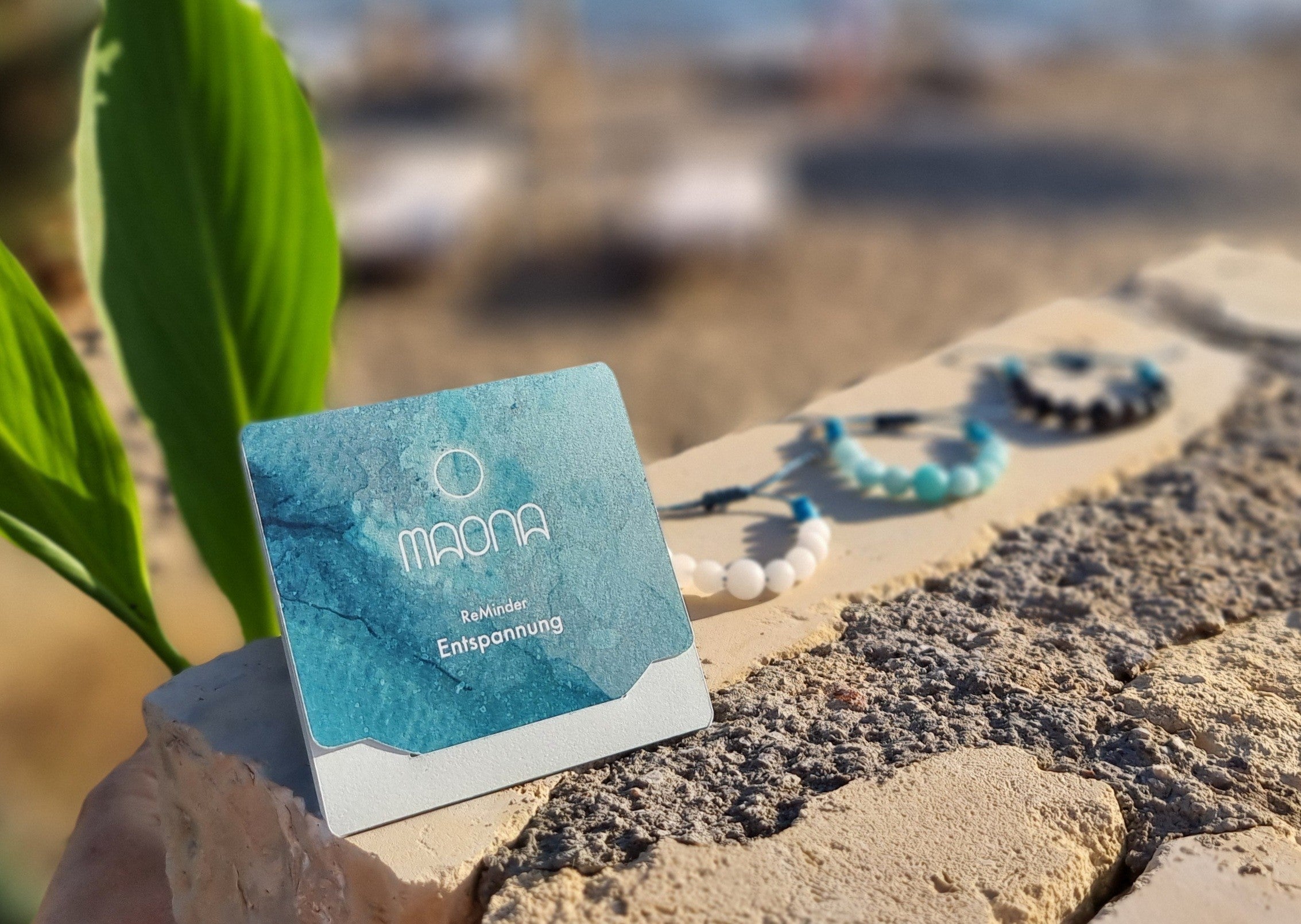 Die ReMinder Armbänder von MAONA helfen Dir mehr Achtsamkeit in den Alltag zu bringen, ganz ohne App